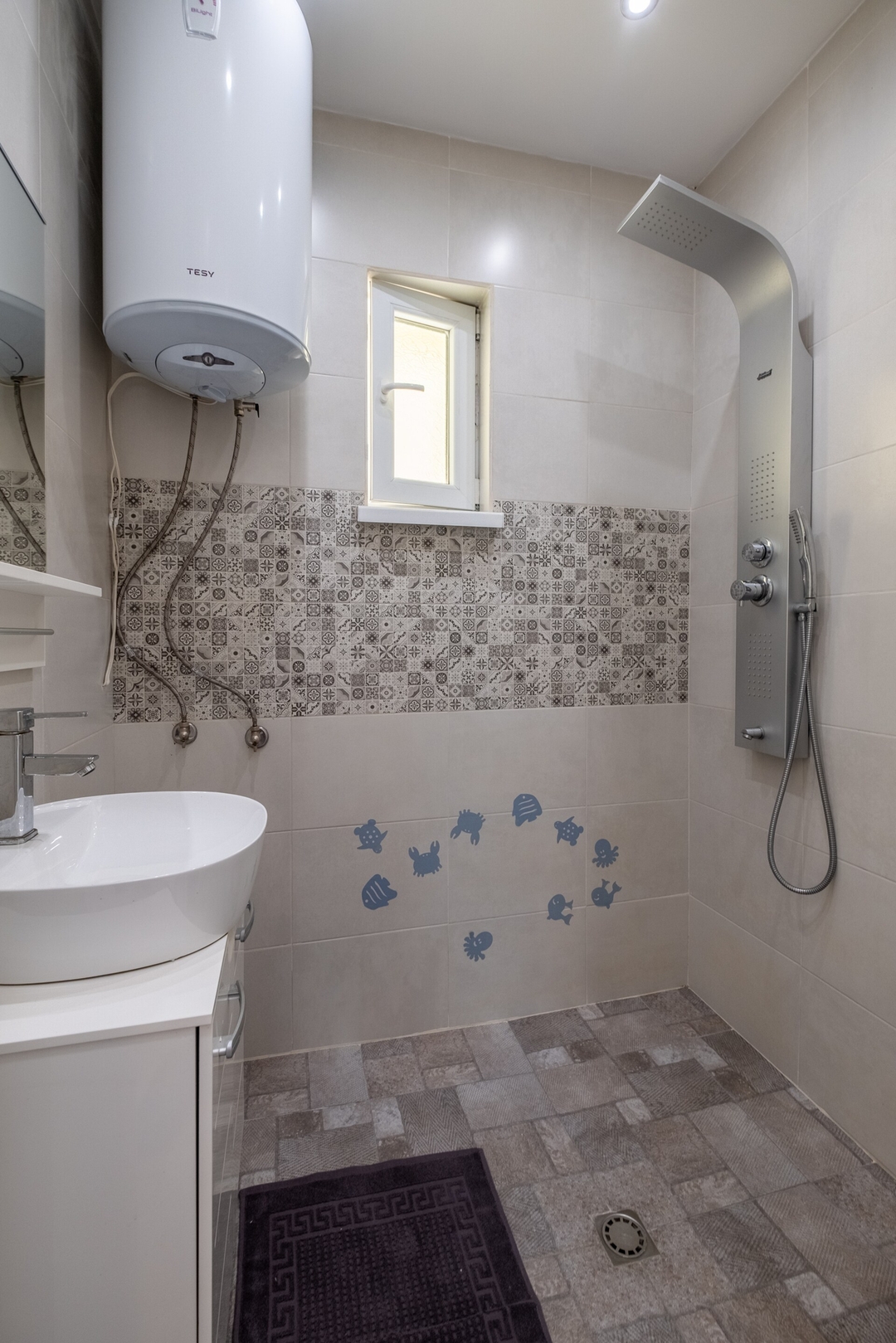 Central Charm ~ 2BD apartment close to NDK 17 Flat Manager Booking