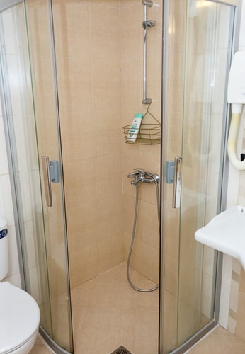 Sunny Studio in Hotel Berlin, Steps from the Beach 13 Flat Manager Booking