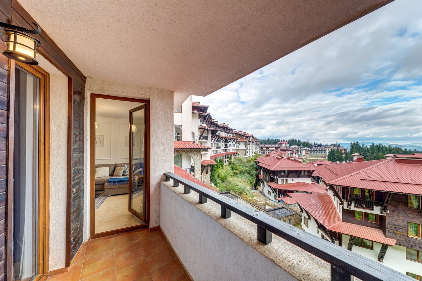 PAMPORO Yanica Grand Monastery 5A10, 1BD · Ski Slope Getaway at Grand Monastery 10 Flat Manager Booking