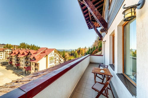 *By the Fireplace* Cozy 2BD Flat with a nice view 7 Flat Manager Booking