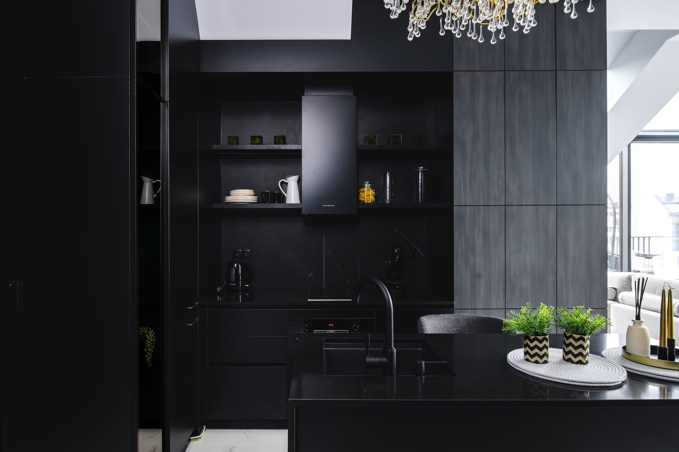 Exquisite Penthouse: Luxe Living with City Views 6 Flat Manager Booking