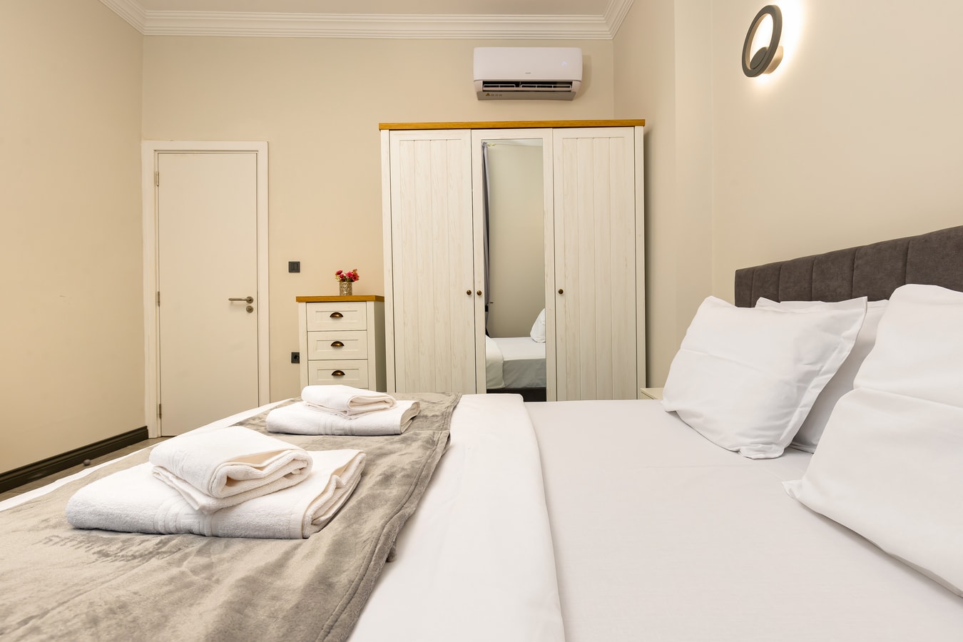 PLOVDIV Diyan ap. 3 · Central Apartments with Garden view - Apt No. 3 15 Flat Manager Booking