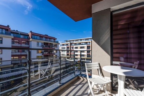 Stylish 1BD flat with a Parking Spot 3 Flat Manager Booking