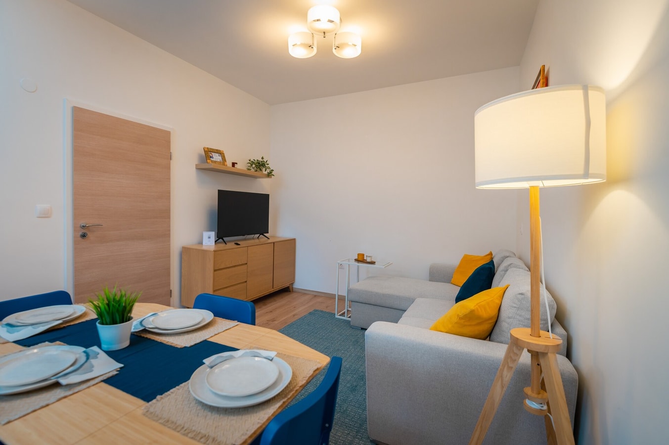 Bright Urban Retreat - Central Sofia 1BD Apartment 5 Flat Manager Booking