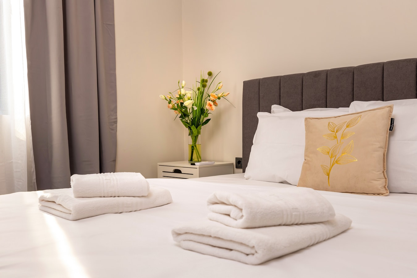 Central Apartments with Garden view - Apt No. 4 19 Flat Manager Booking