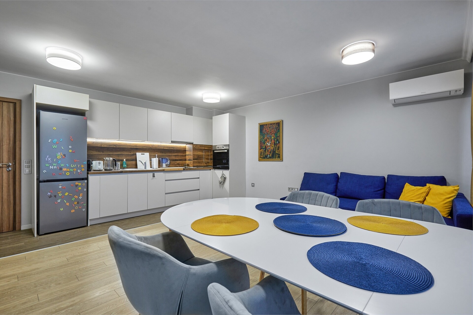 The Little Things - New Apt with Parking 8 Flat Manager Booking