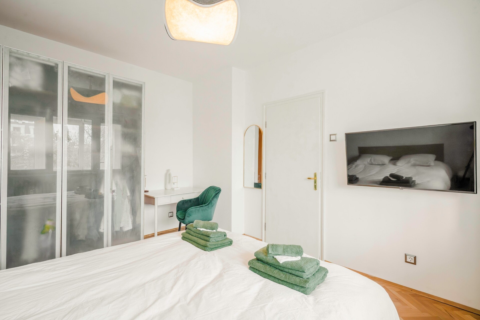TERRA Design /Award-Winning Apartment/ 26 Flat Manager Booking