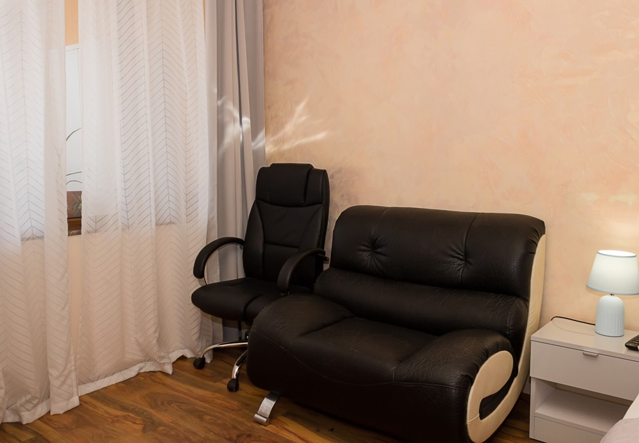 Varna Gem: 2BD Flat with Sunny Balcony 27 Flat Manager Booking