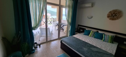 Stunning Sea View Studio in Elenite 17 Flat Manager Booking