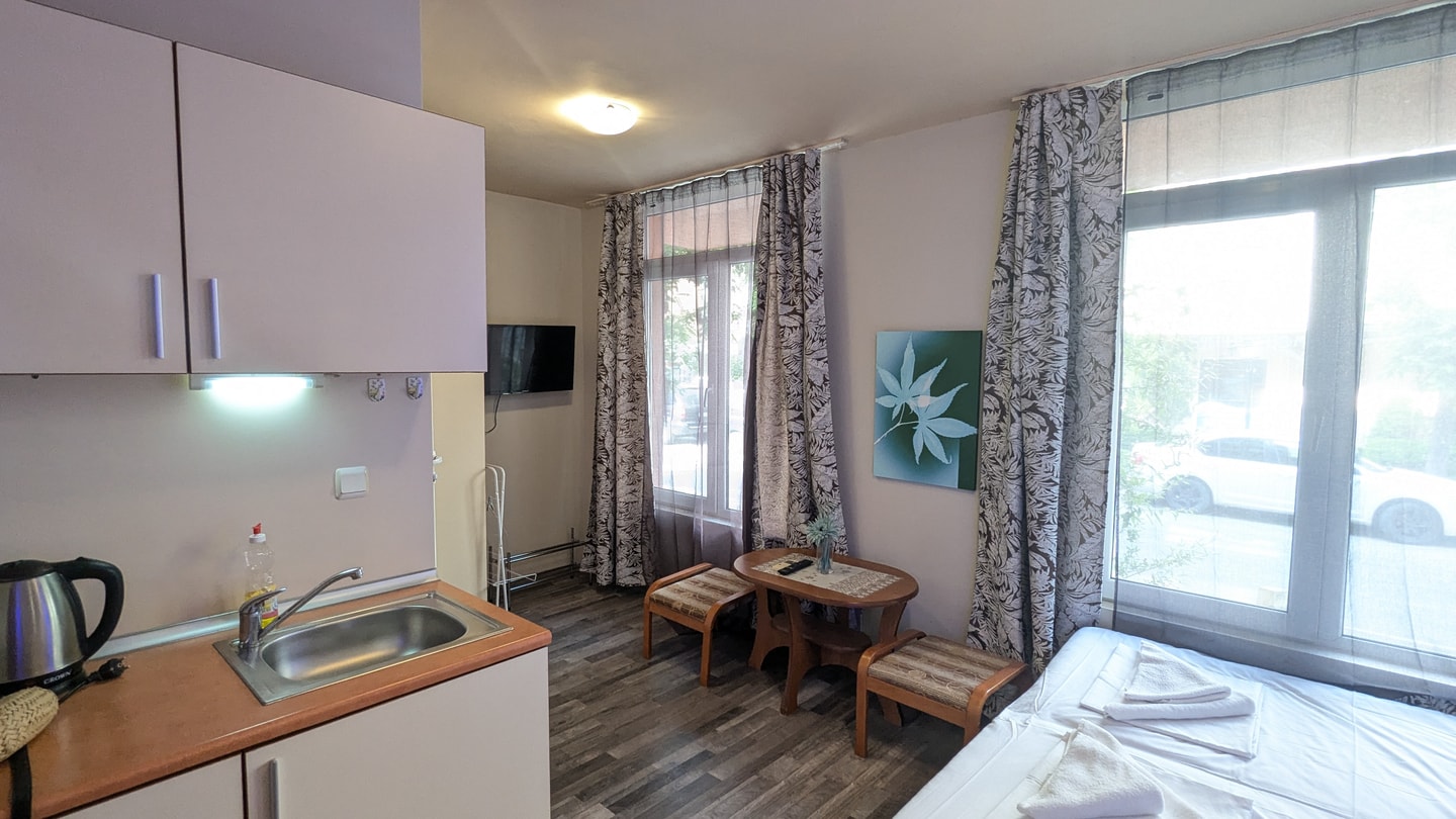 Compact studio with indoor pool near Cacao Beach 7 Flat Manager Booking