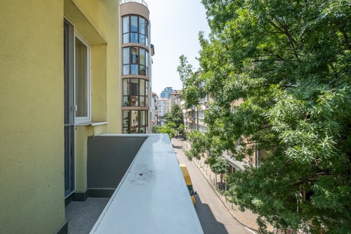 Central Charm ~ 2BD apartment close to NDK 4 Flat Manager Booking