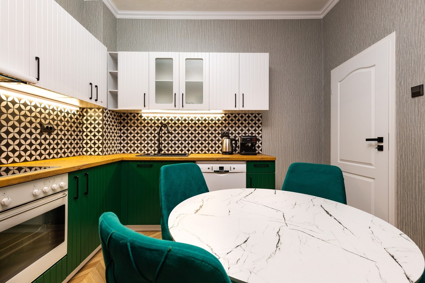 The Urban Nest-2BD Apartment with a Terrace 7 Flat Manager Booking