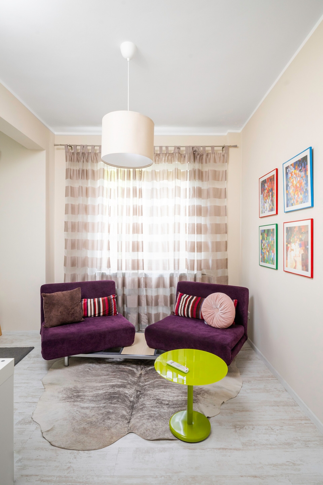 Cozy Nest near Eagle's Bridge with Workspace 4 Flat Manager Booking