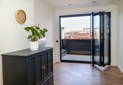 Cozy & Bright 2-BR Flat Next to Grand Mall Varna 13 Flat Manager Booking