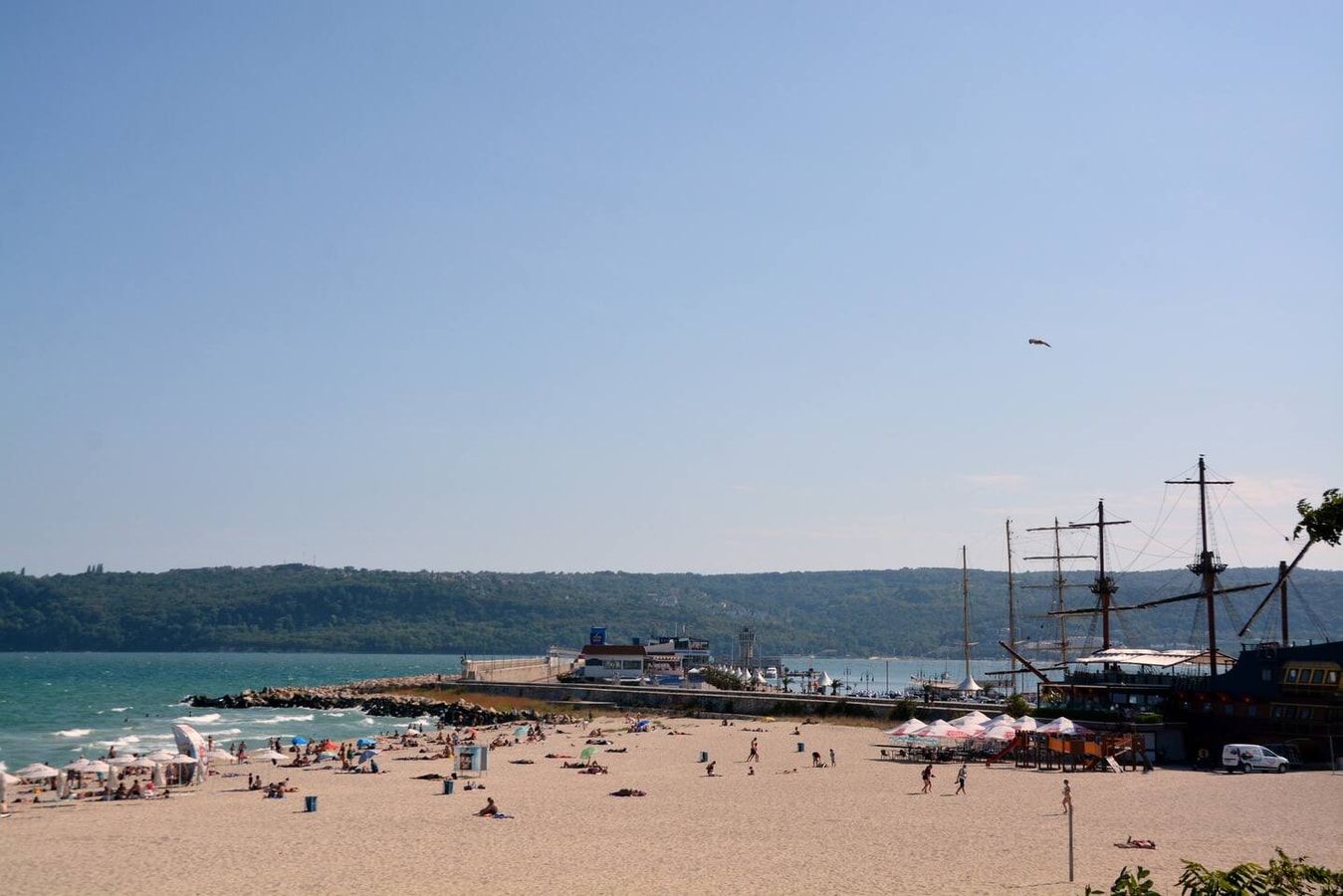 Unbeatable Location: New Lux Apartment Varna beach 50 Flat Manager Booking