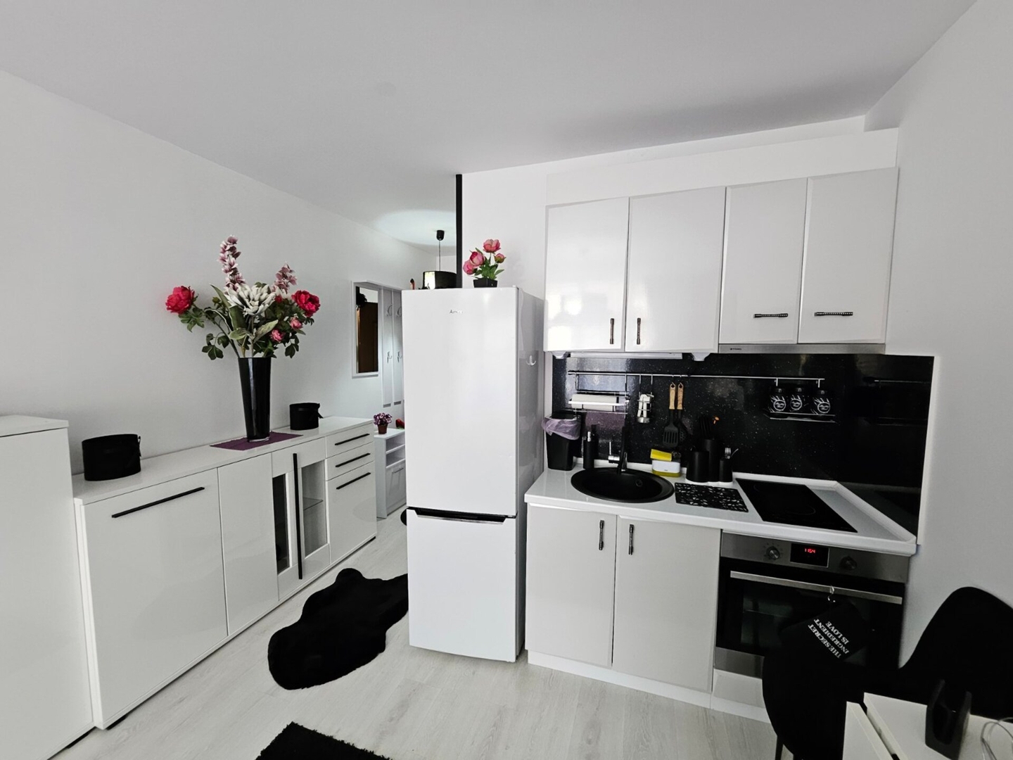 Romantic Sensual Retreat Studio by Flat Manager 14 Flat Manager Booking