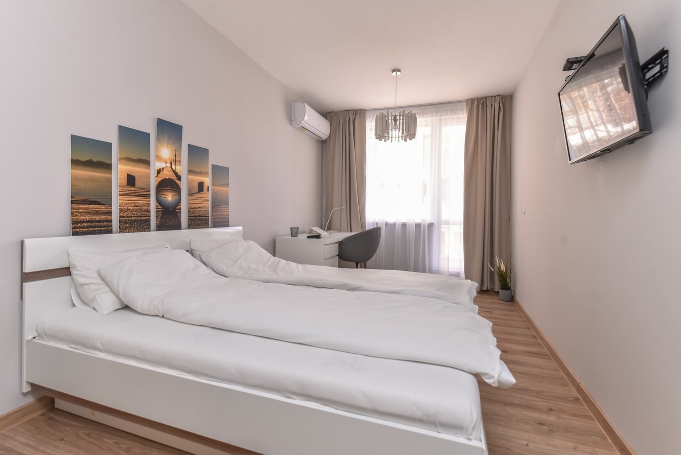 Stylish Residential Flat ~ with Parking & Balcony 5 Flat Manager Booking