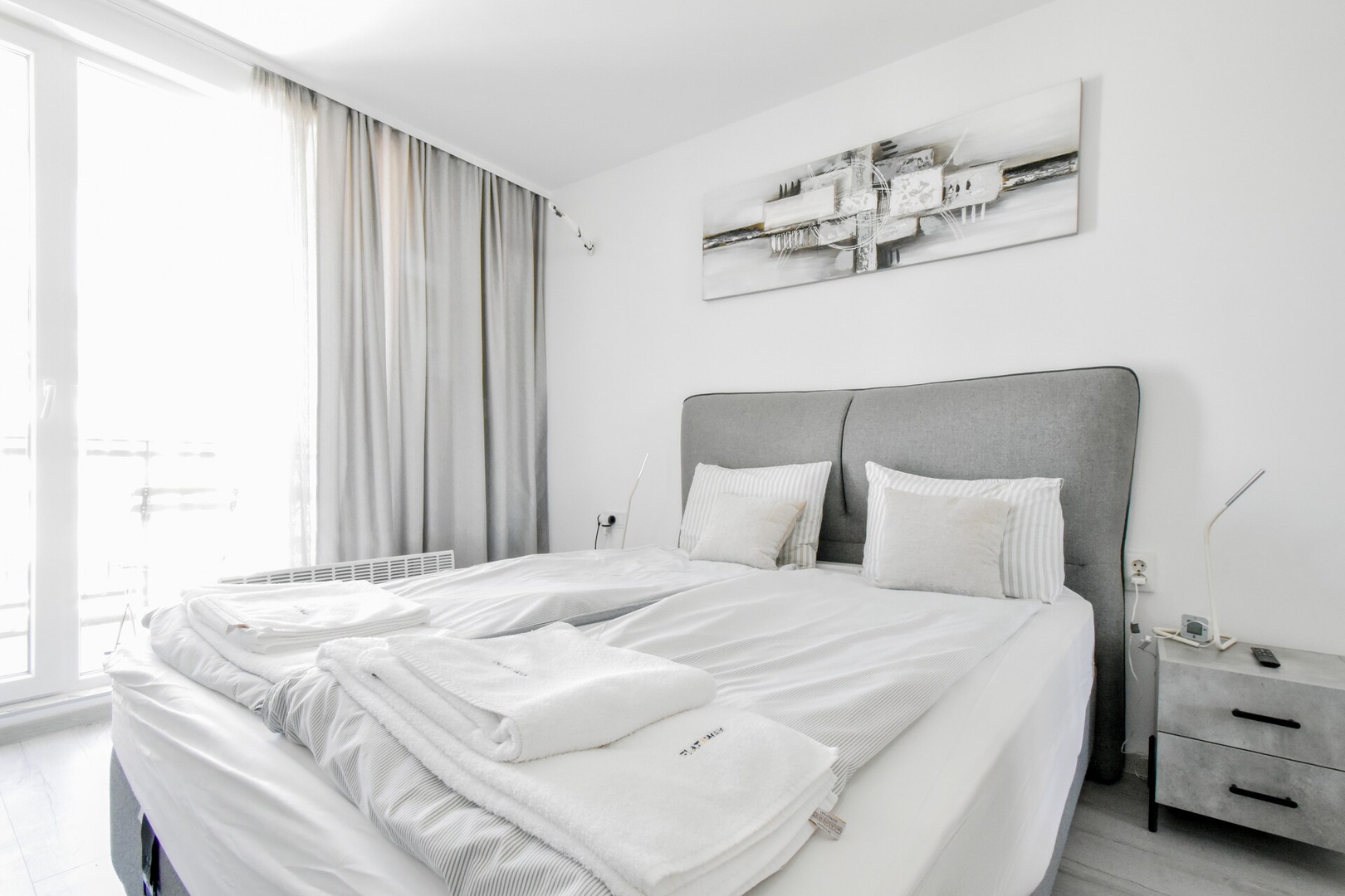 Crème Lux – Elegant 1-BD in Manastirski Livadi 1 Flat Manager Booking