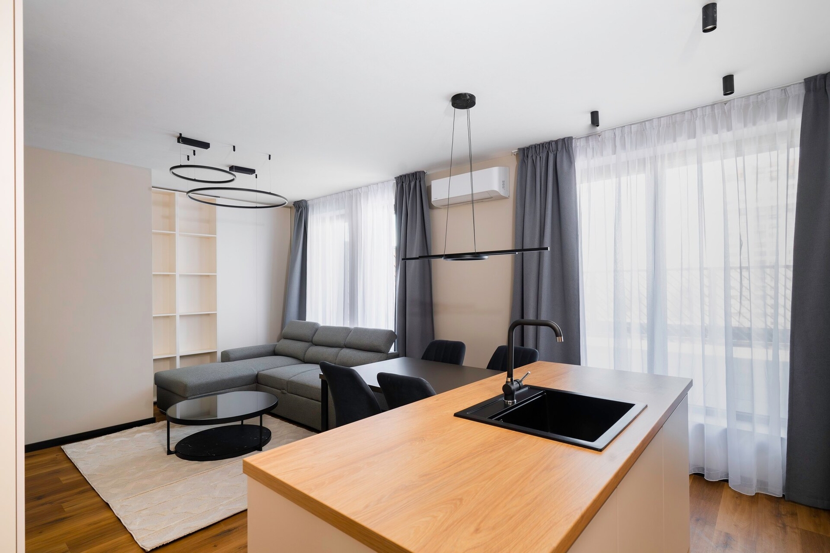 Aviva Living - 2BD Apartment With Free Parking 0 Flat Manager Booking