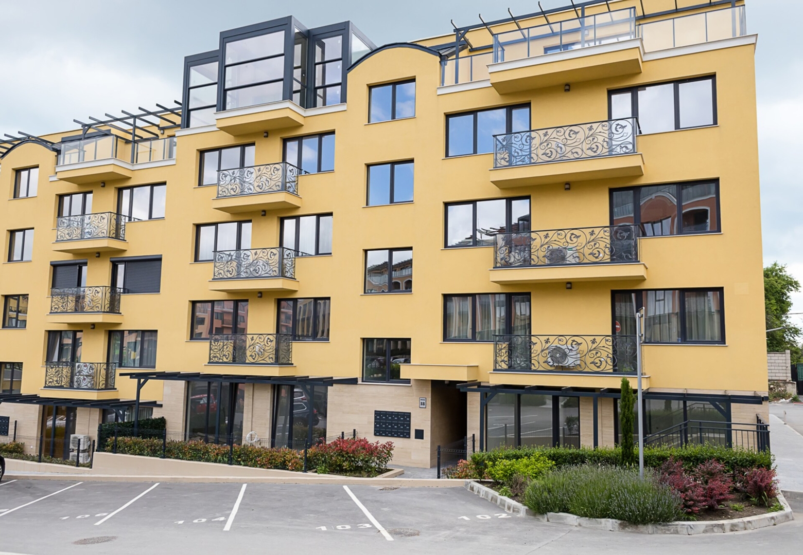 Stylish Studio with Balcony – Bella Vita, Varna 22 Flat Manager Booking