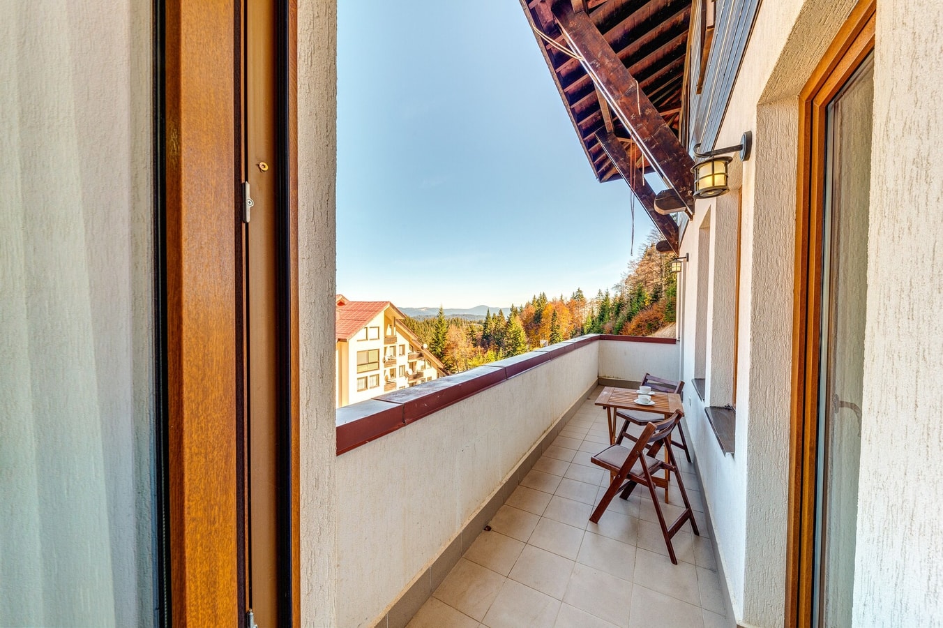 *By the Fireplace* Cozy 2BD Flat with a nice view 14 Flat Manager Booking