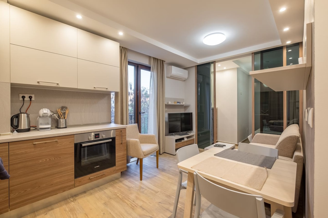 M&M Modern & Multifunctional One Bedroom Apartment 5 Flat Manager Booking