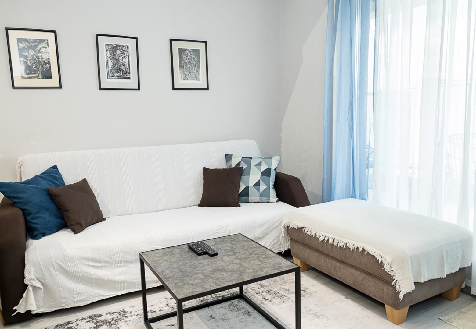 Chic 1BD Flat in St Constantine & Helena Complex 7 Flat Manager Booking