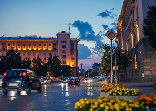 Two Bedroom Luxury Apartment in top center 40 Flat Manager Booking