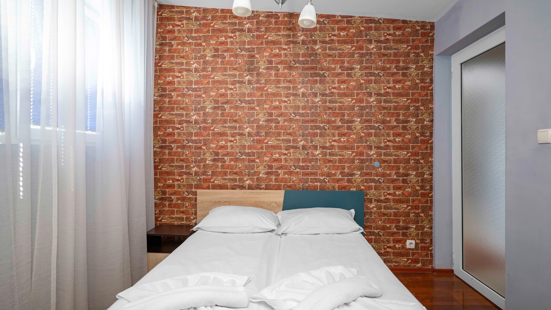 Central Cozy 1BD – Compact Chic Living 1 Flat Manager Booking