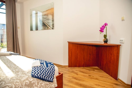 Nessebar's NEW Town TOP Centre 2-BDR Apartment 13 Flat Manager Booking
