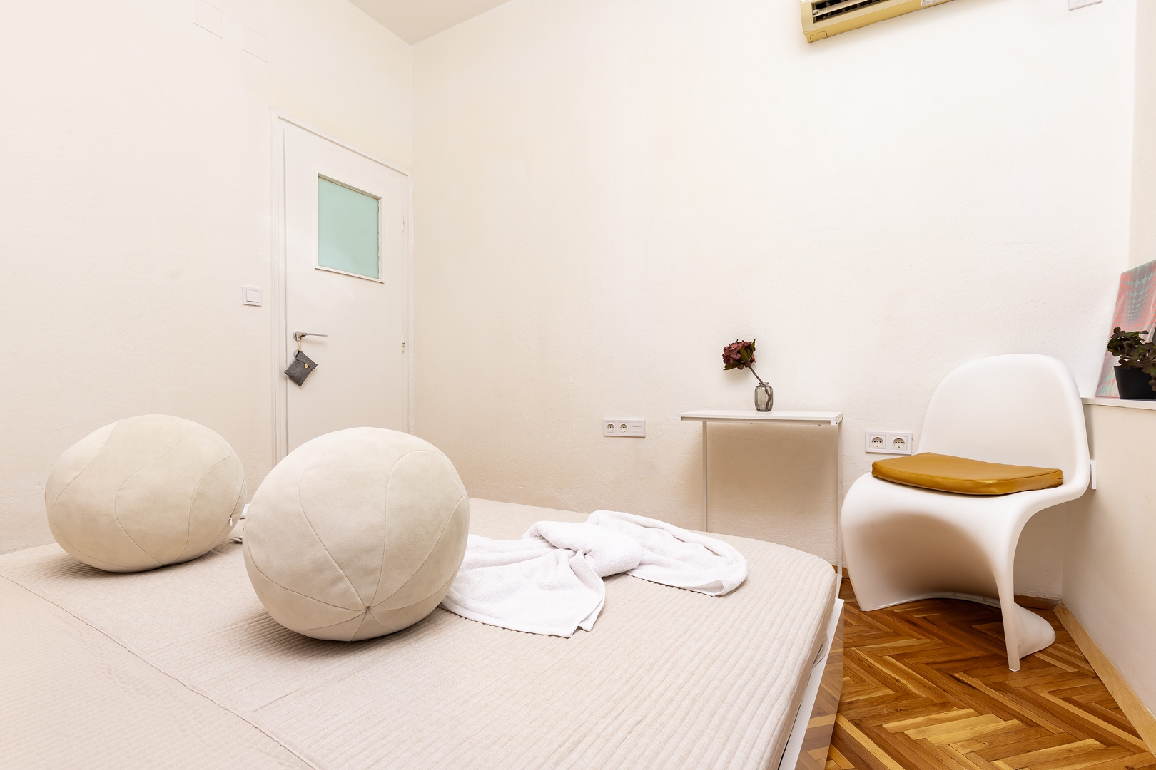 Spacious 2BD Apartment in Central Plovdiv 11 Flat Manager Booking