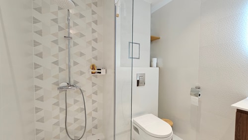 Bright Urban Stay with Parking 16 Flat Manager Booking