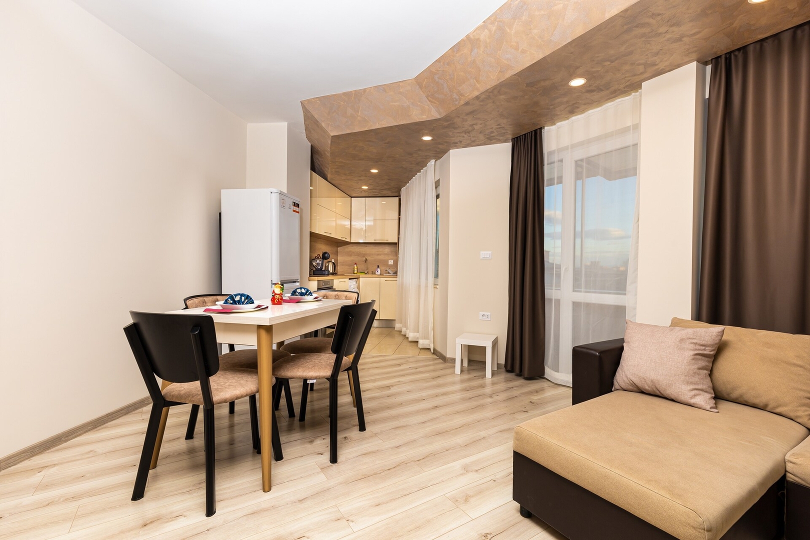 Sunny 1BD Apartment in OLD TOWN 6 Flat Manager Booking