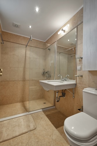 2BD Flat with Parking in Flores Garden Complex 11 Flat Manager Booking