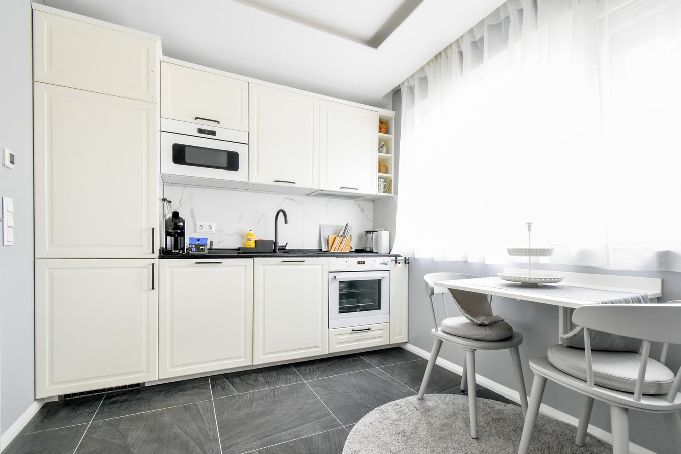 Bright Central Sofia Flat w/ Coffee-Lovers Touch 6 Flat Manager Booking