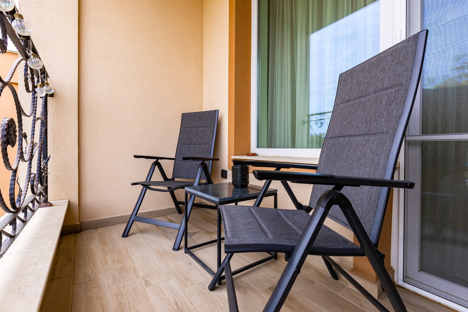 Magnolia Gardens -1BD with Balcony & Parking 3 Flat Manager Booking
