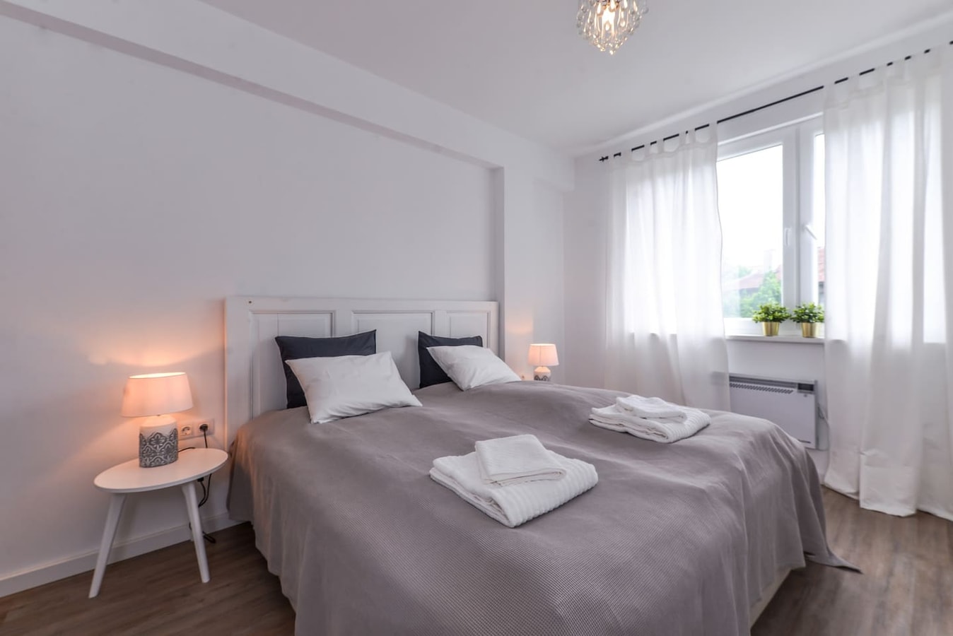 66 Apartment - Stylish Two Bedroom in Lozenets 21 Flat Manager Booking