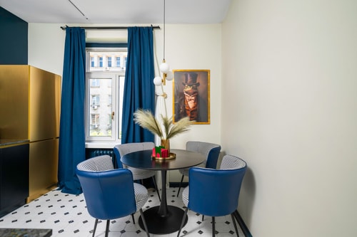 Royal Retreat - Your central designer spot 7 Flat Manager Booking