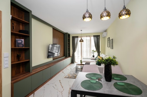 Stylish Urban Haven with Dedicated Parking Spot 3 Flat Manager Booking