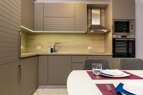 The Purple 1DB Apartment with a Parking Spot 5 Flat Manager Booking