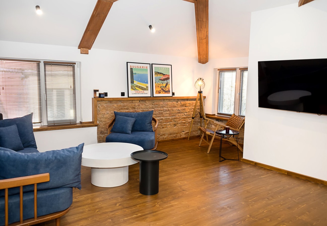 Stylish Maisonette by the Sea Garden 5 Flat Manager Booking