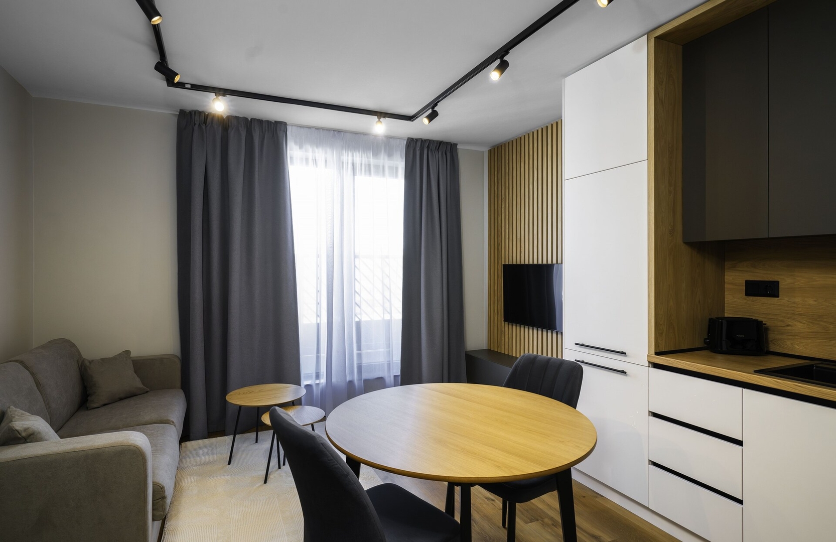 Aviva Living - 1BD Apartment 2 Flat Manager Booking