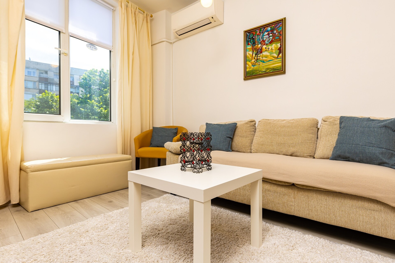 Azuuro ~ 1BD near the city center 3 Flat Manager Booking