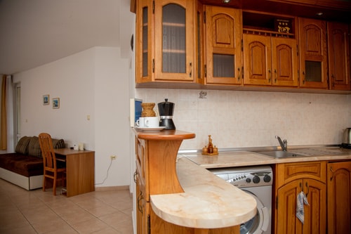 Convenient 2-Bedroom Flat next to Harmanite Beach 15 Flat Manager Booking