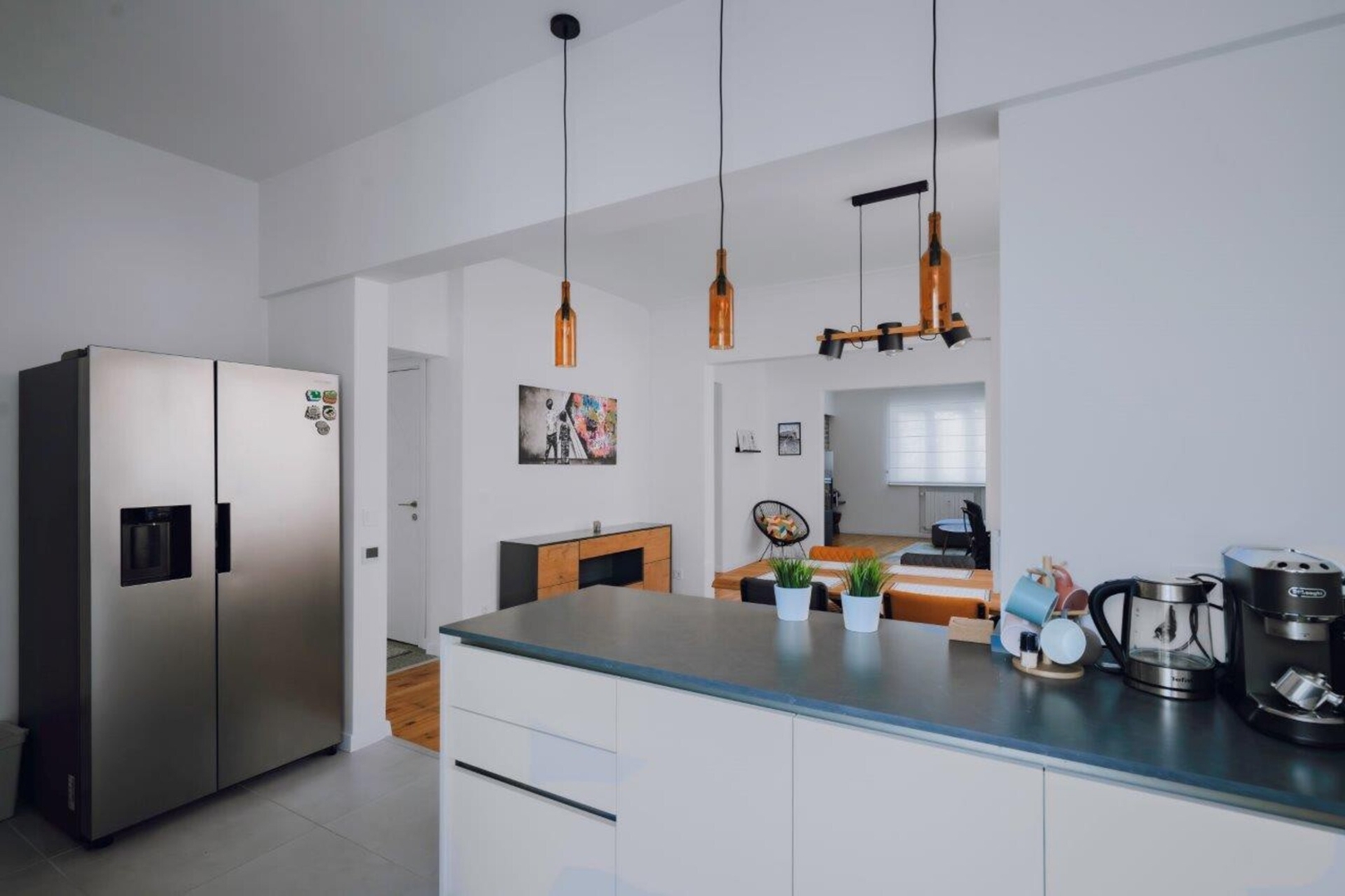 Luminous Central Retreat: Spacious 2BD Apartment 15 Flat Manager Booking