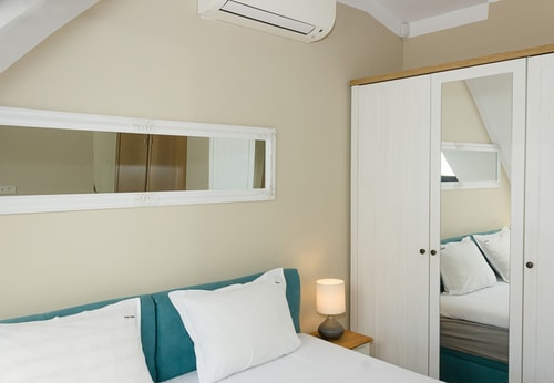 Warm&Comfy 3BD Apt Varna Center 64 Flat Manager Booking