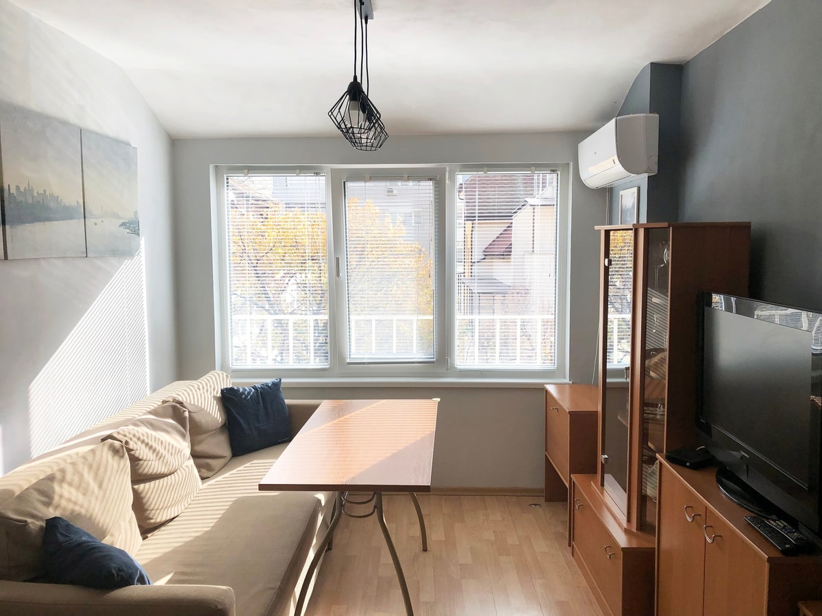 Central Apartment Sunshine Flat Manager Booking