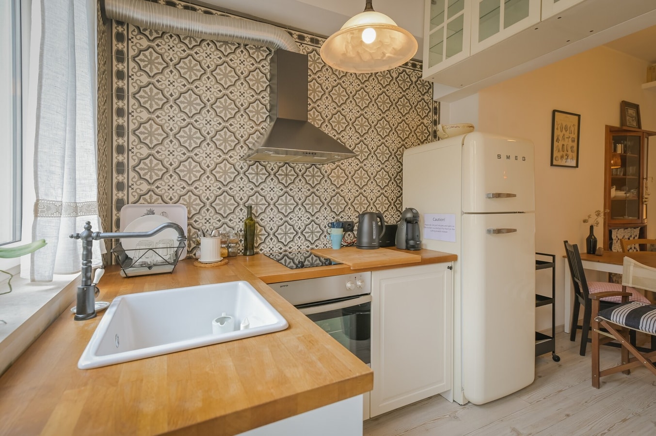 The Simple Place ~ Close to Slaveykov Square 14 Flat Manager Booking