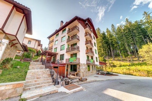 Cozy and Stylish Studio in Forest Glade 9 Flat Manager Booking