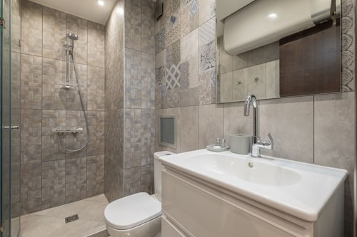 M&M Modern & Multifunctional One Bedroom Apartment 14 Flat Manager Booking